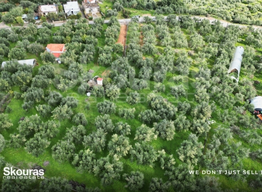 Land in Milos - Image 3