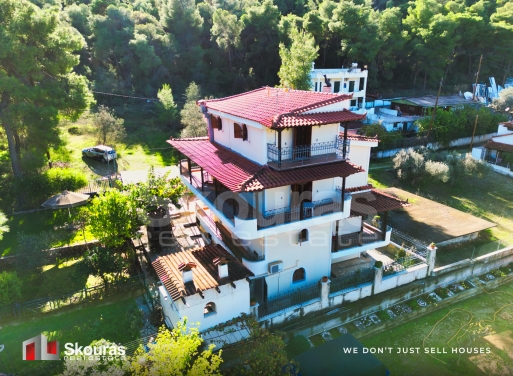 House in Corinth - view 1