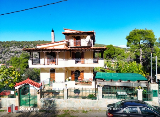 House in Corinth - Image 2