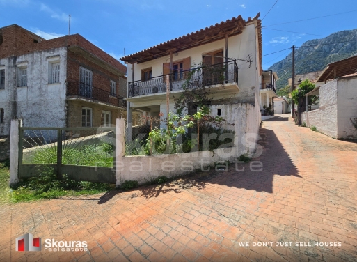 House in Dryopi - Image 3