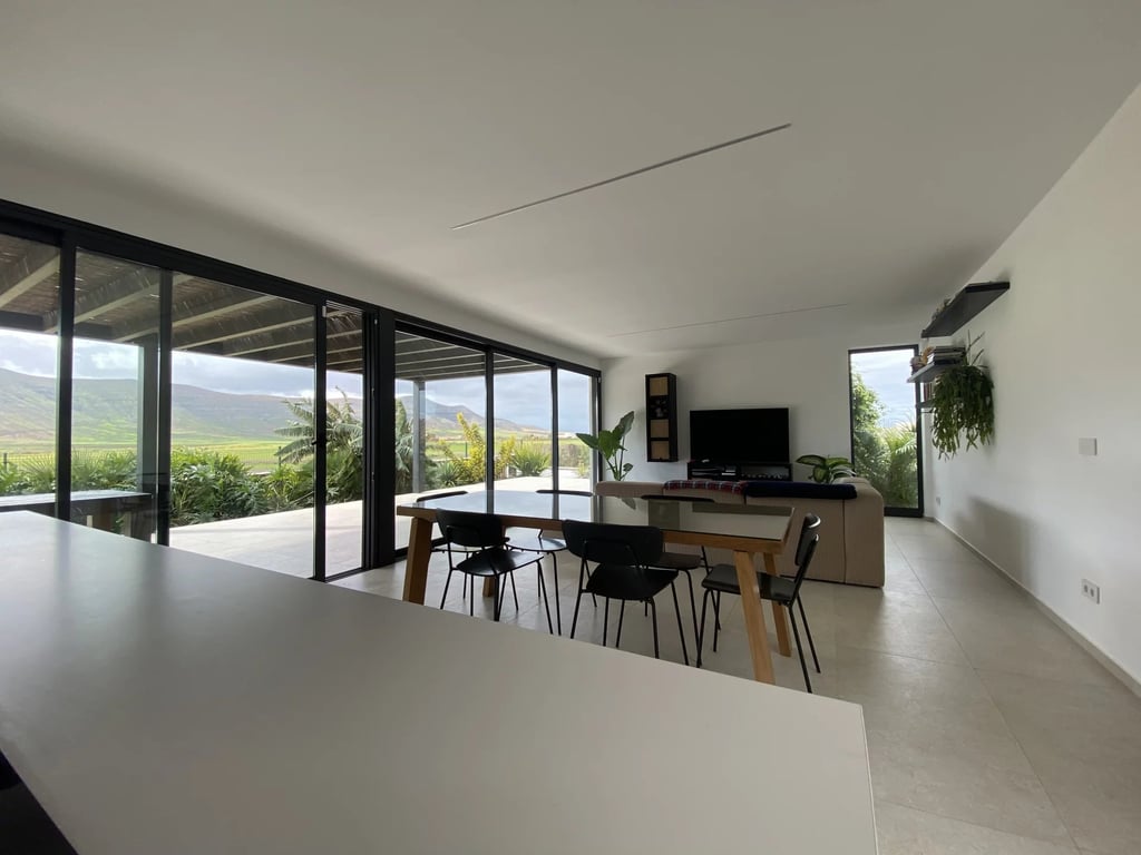 Villa in La Oliva - Image 3