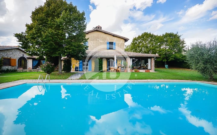 House in Montecastrilli - view 1