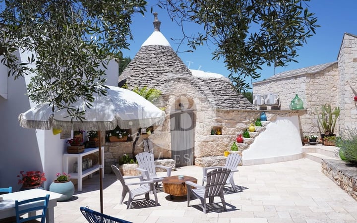 Villa in Ceglie Messapica - view 1