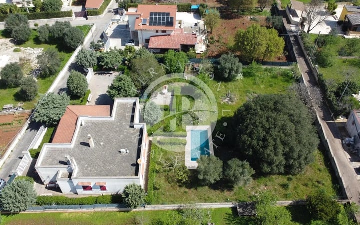 Villa in Ceglie Messapica - view 1