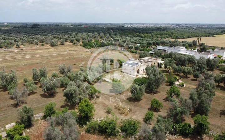 Villa in Ceglie Messapica - view 1