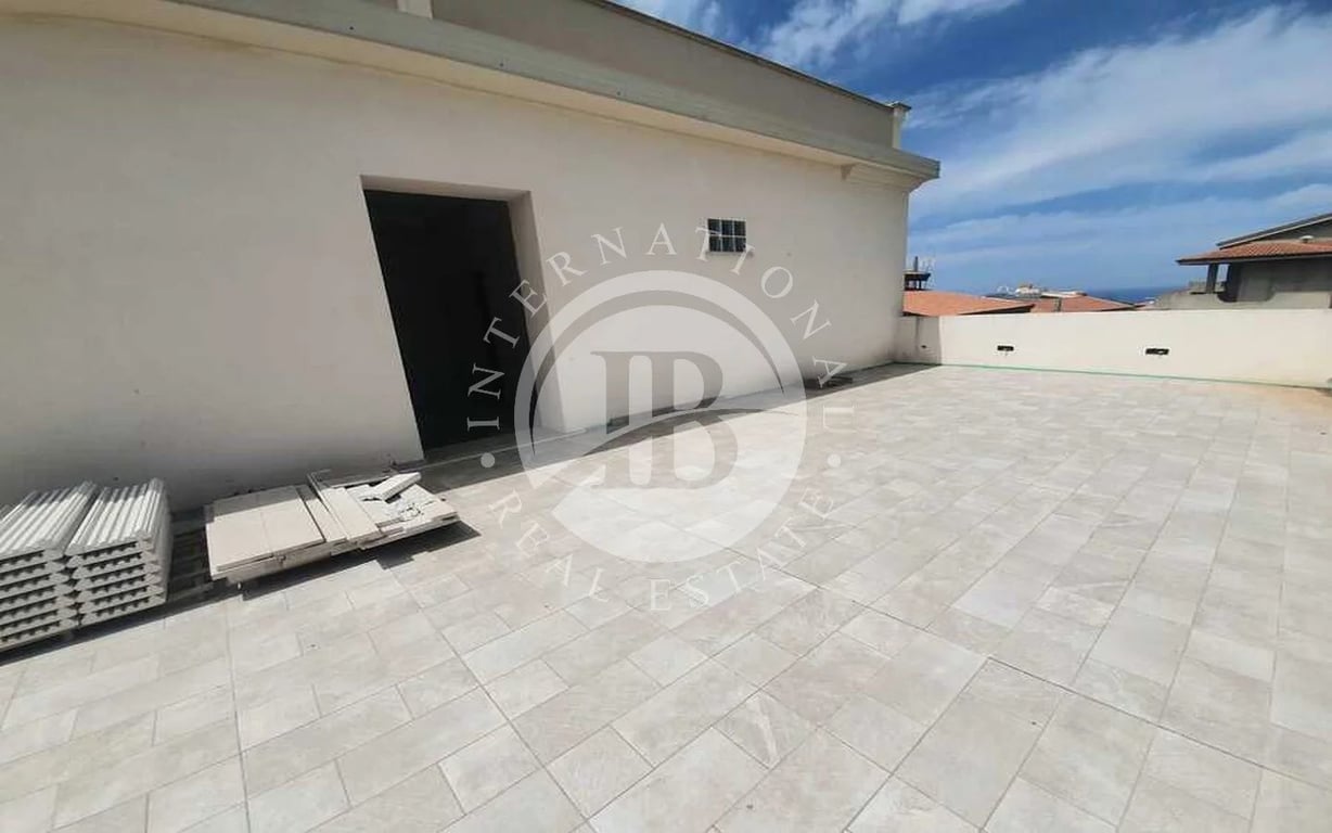 Villa in Drapia - Image 2