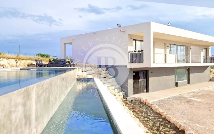Villa in Noto - view 1