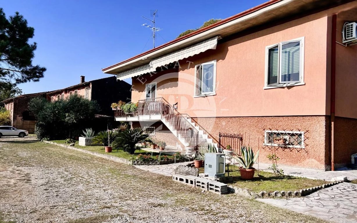 Villa in Verona - Image 3