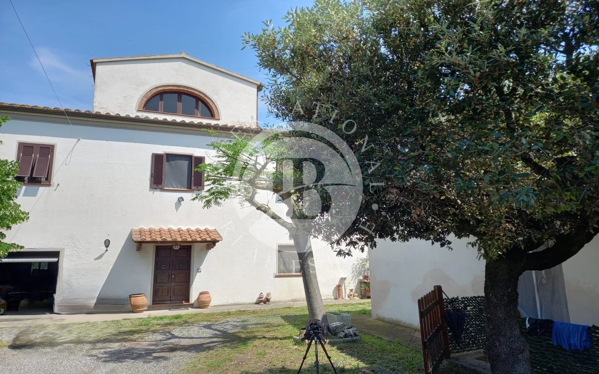 Villa in Rosignano Marittimo - Image 2