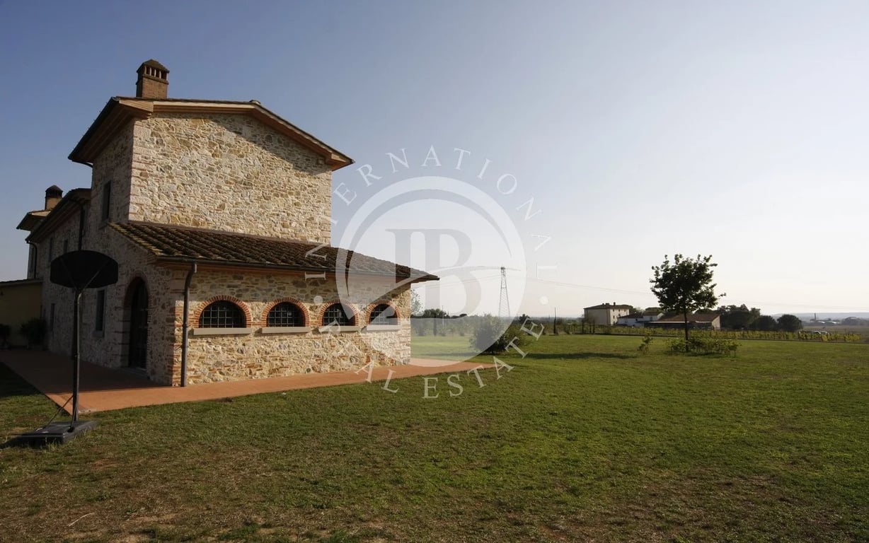 Villa in Monsummano Terme - Image 3
