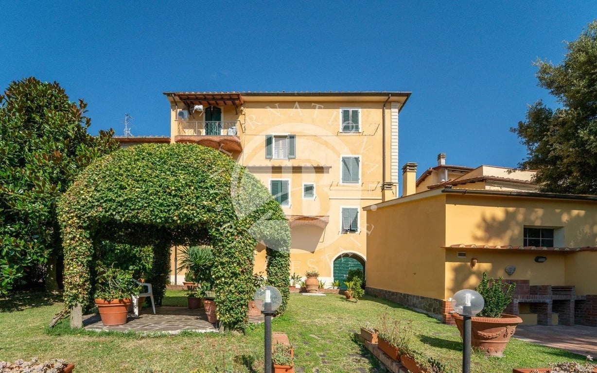 Apartment in Chianni