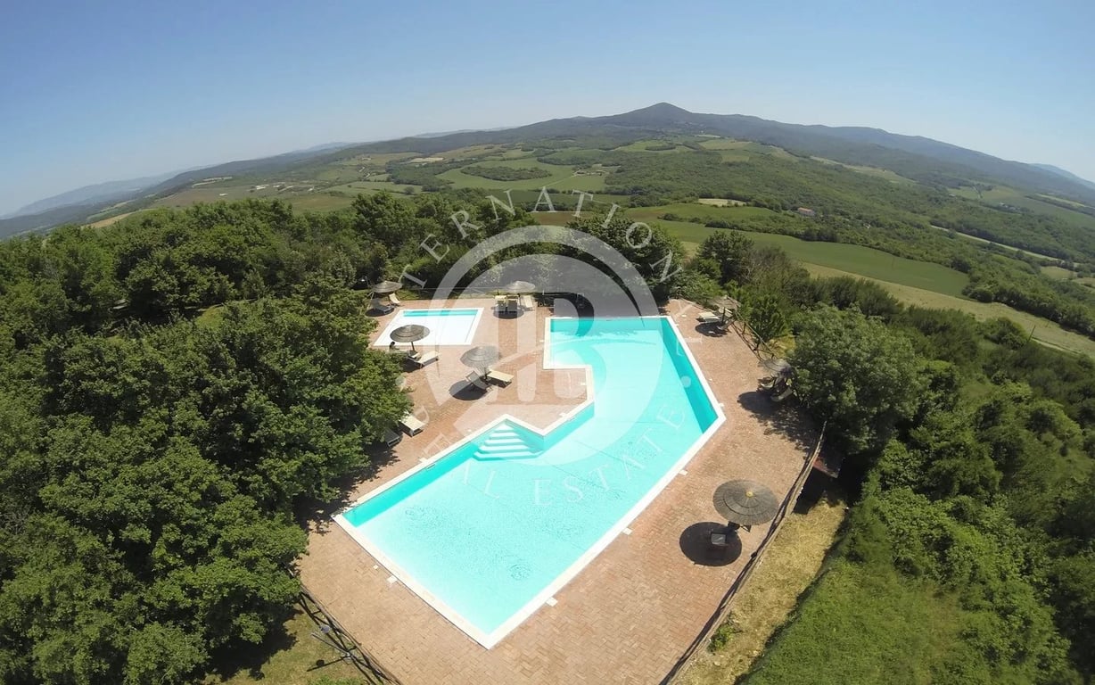 Villa in Guardistallo