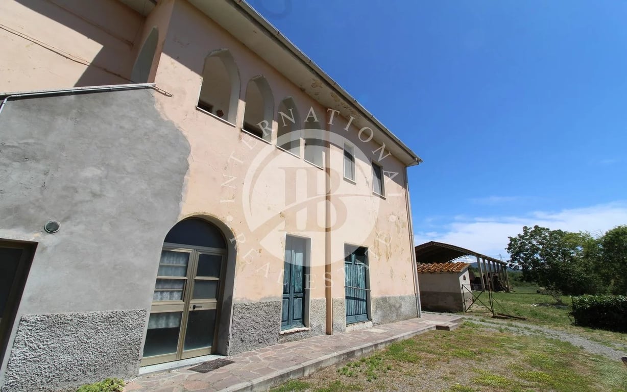 Villa in Montecatini Val di Cecina - Image 3