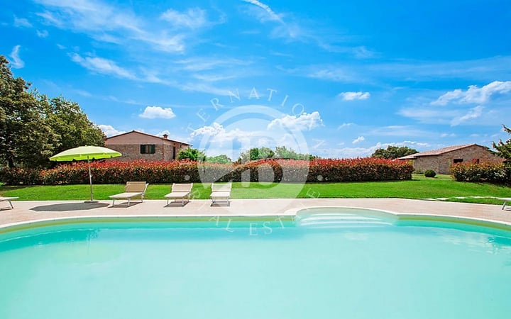 Villa in Monteverdi Marittimo - view 1