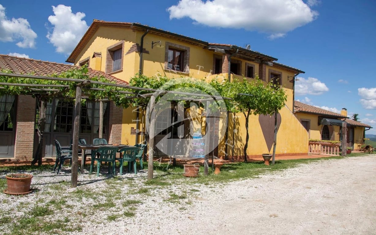 Villa in Guardistallo - Image 3