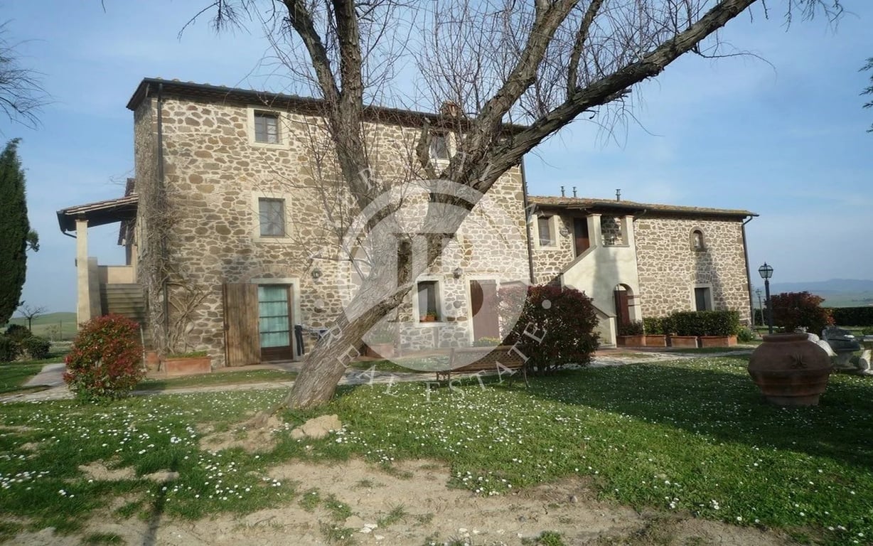 Apartment in Montecatini Val di Cecina - Image 3