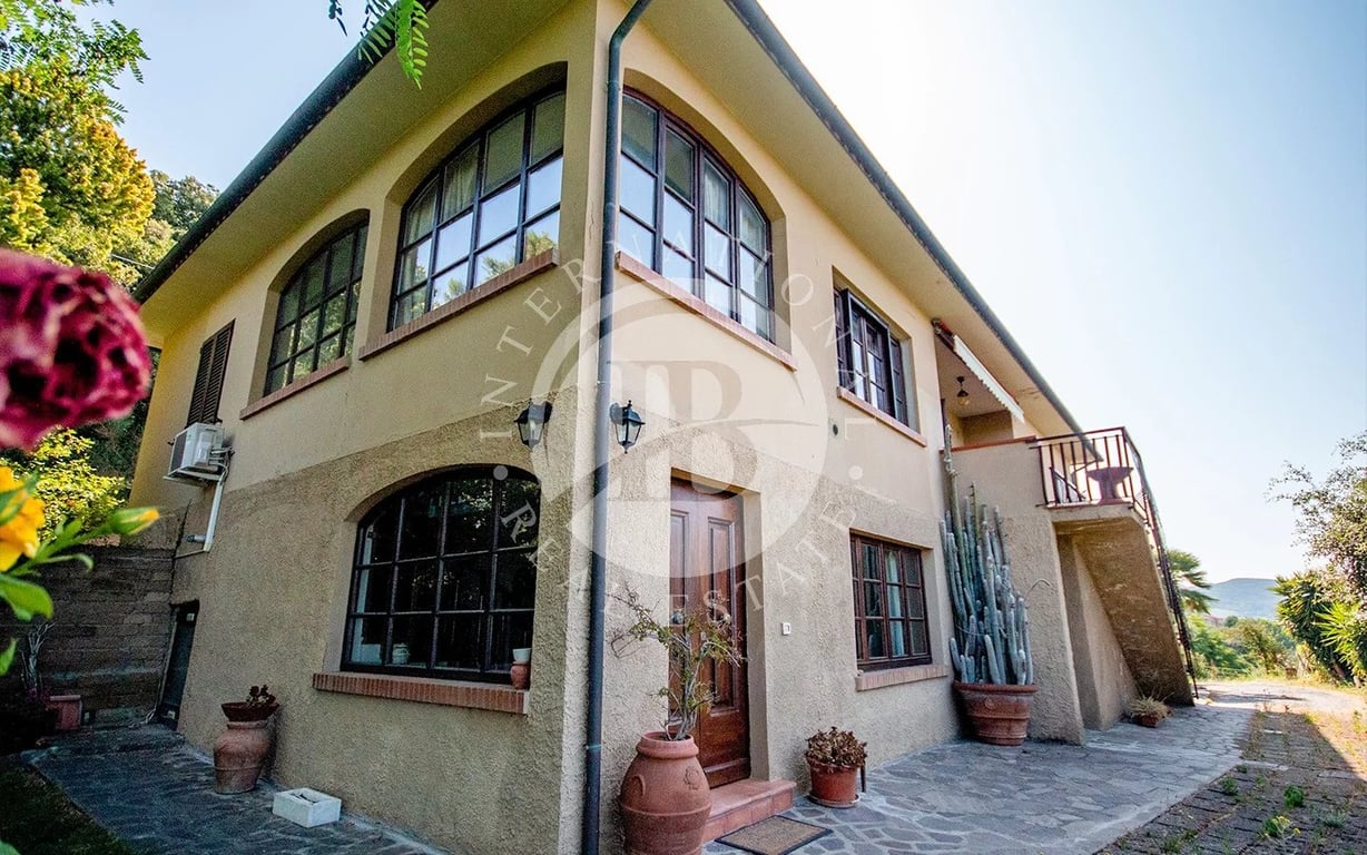 Villa in Casale Marittimo - Image 2