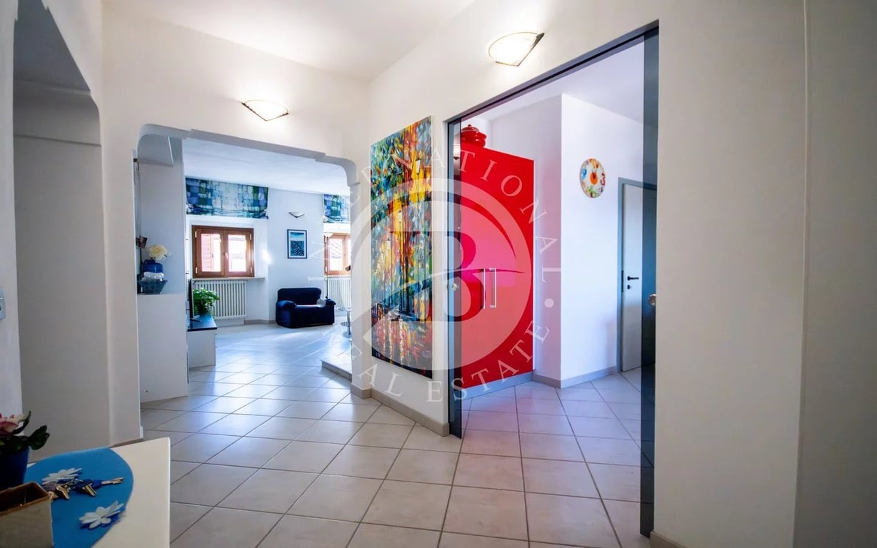 Apartment in Volterra - Image 2