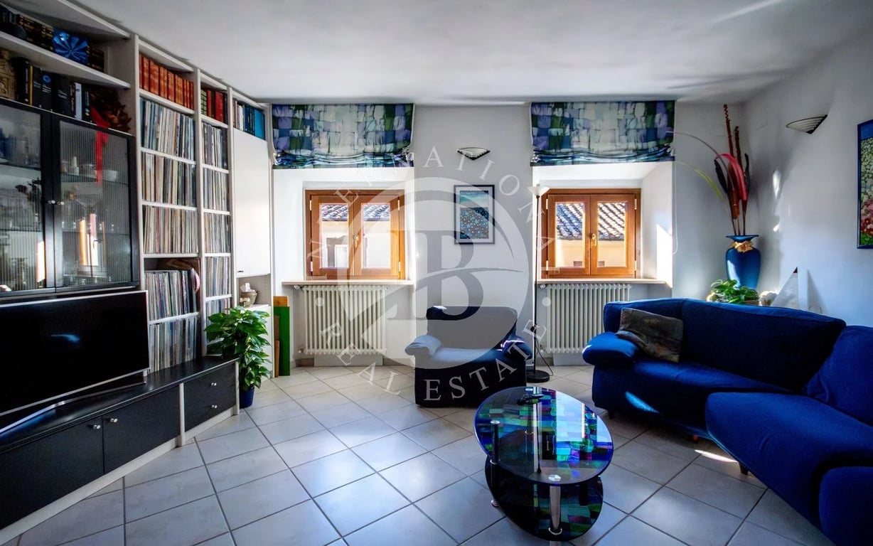 Apartment in Volterra