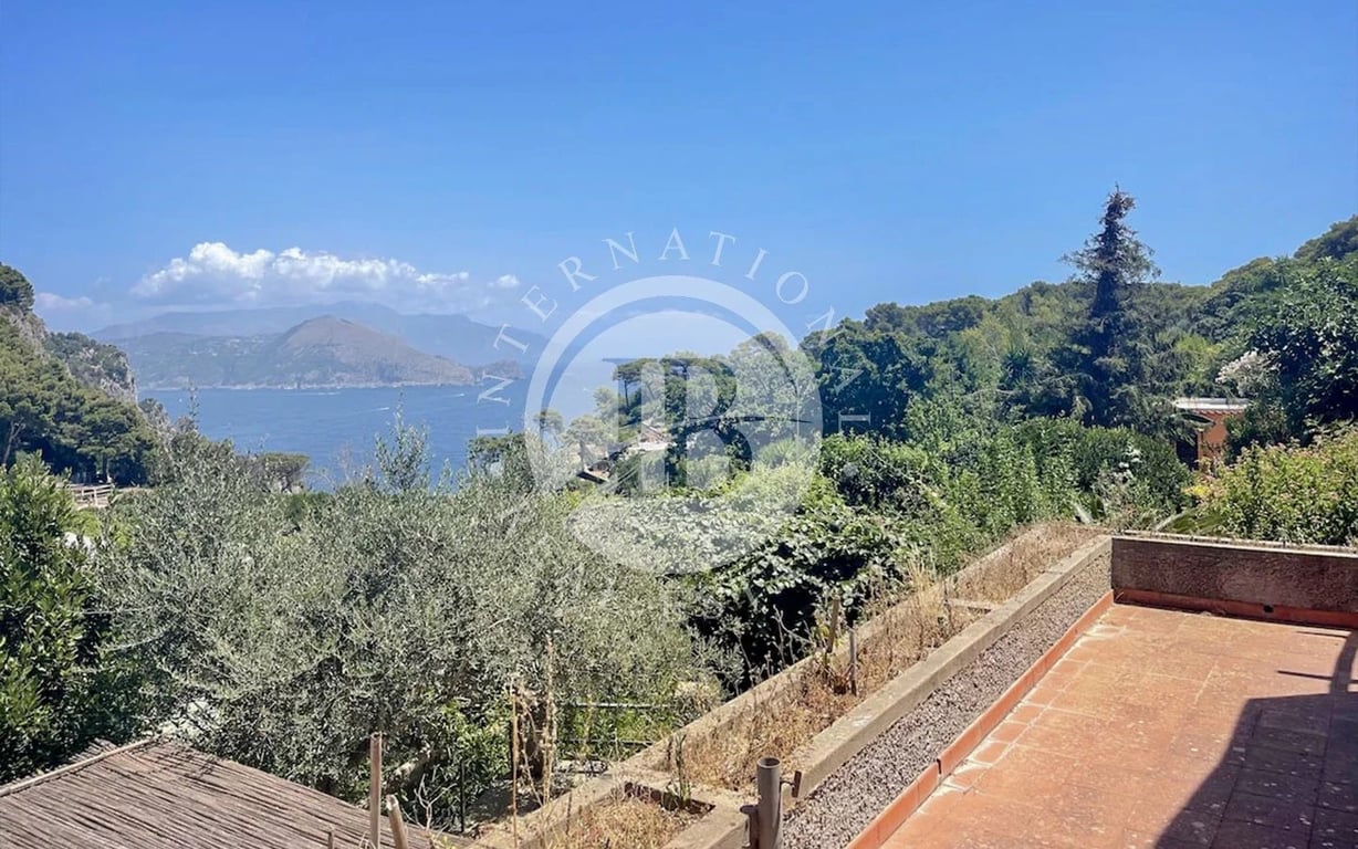 Villa in Capri - Image 3
