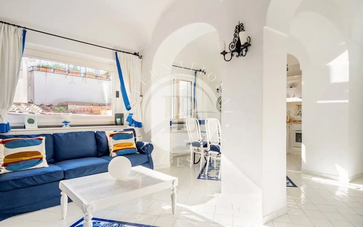 Villa in Capri - Image 3