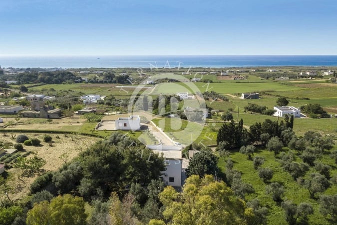 Villa in Torre Vado - view 1
