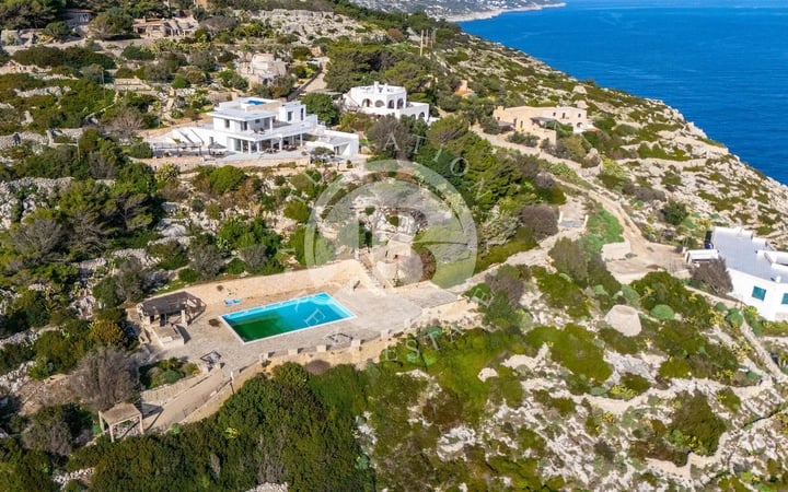 Villa in Castrignano del Capo - view 1