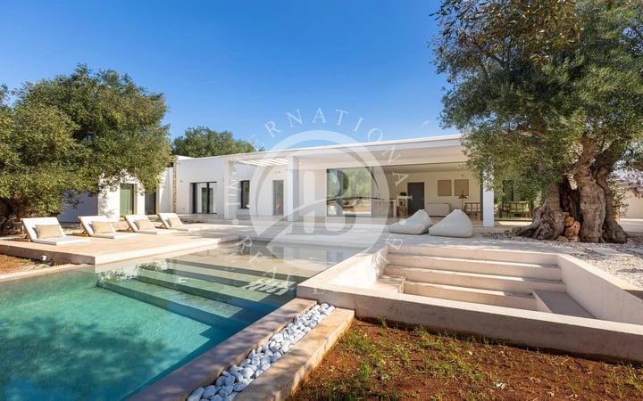 Villa in Carovigno - view 1