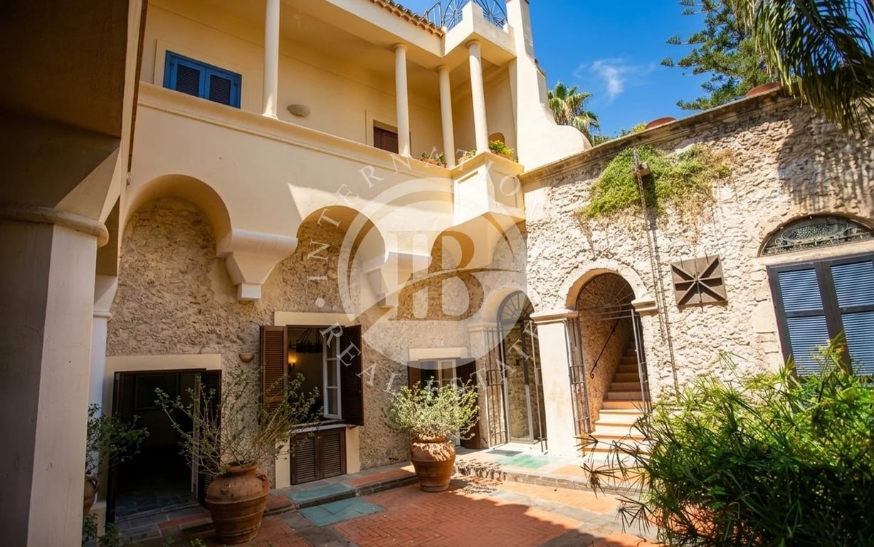 Apartment in Tropea - Image 3