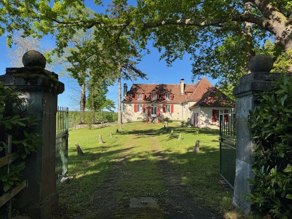 House in Pau - view 1