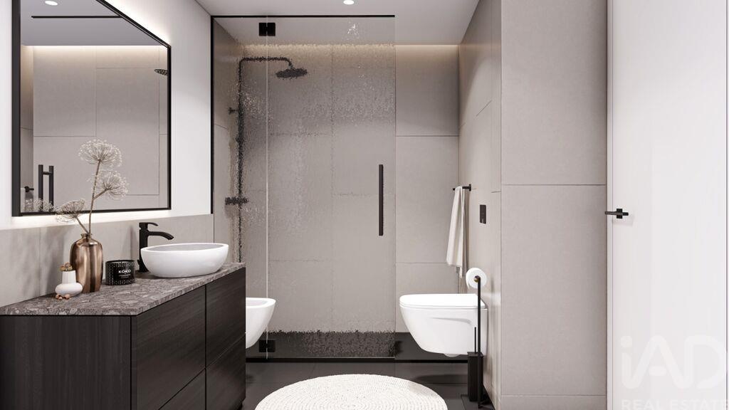 Apartment in Oliveira do Douro - Image 2