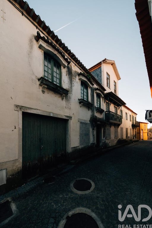 House in Vila Nova de Foz Coa - Image 3