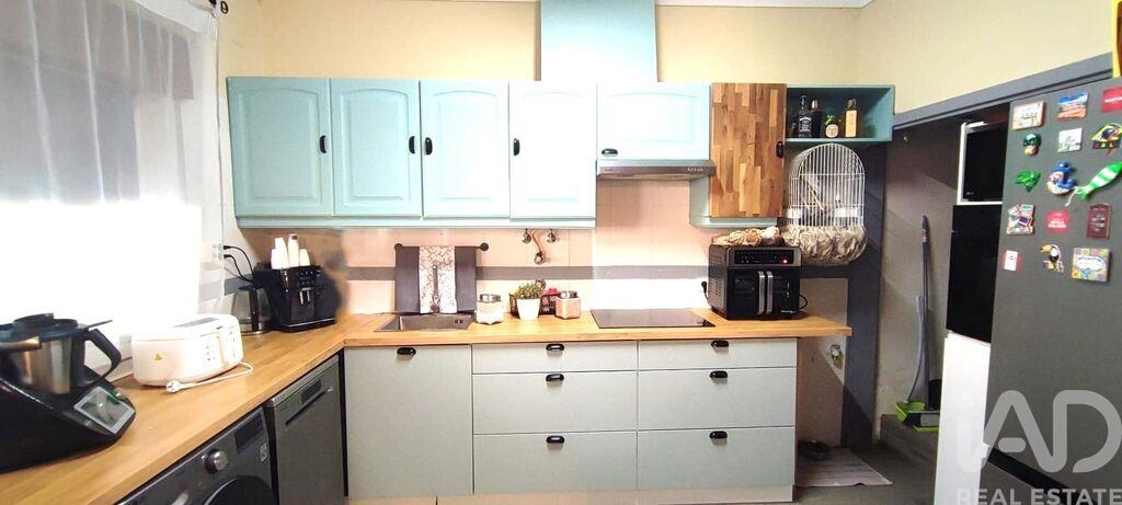 House in Samora Correia - Image 3