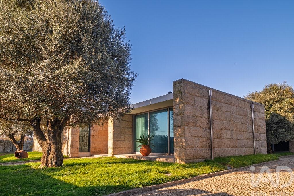 House in Bairro - Image 2