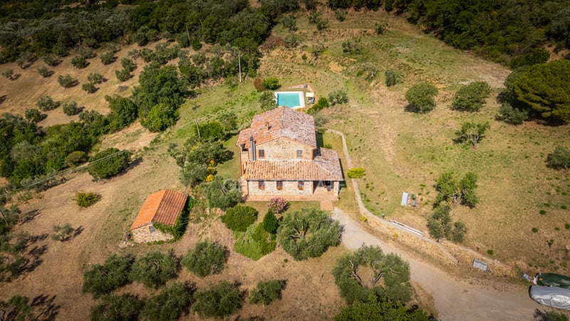 House in Lemura - view 1