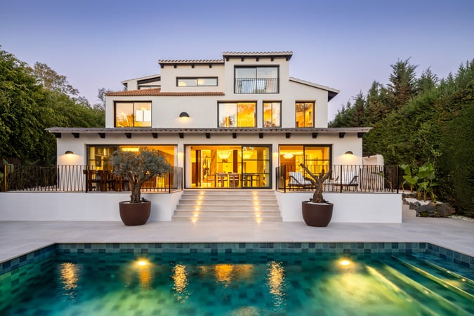 Villa in Nueva Andalucia - view 1