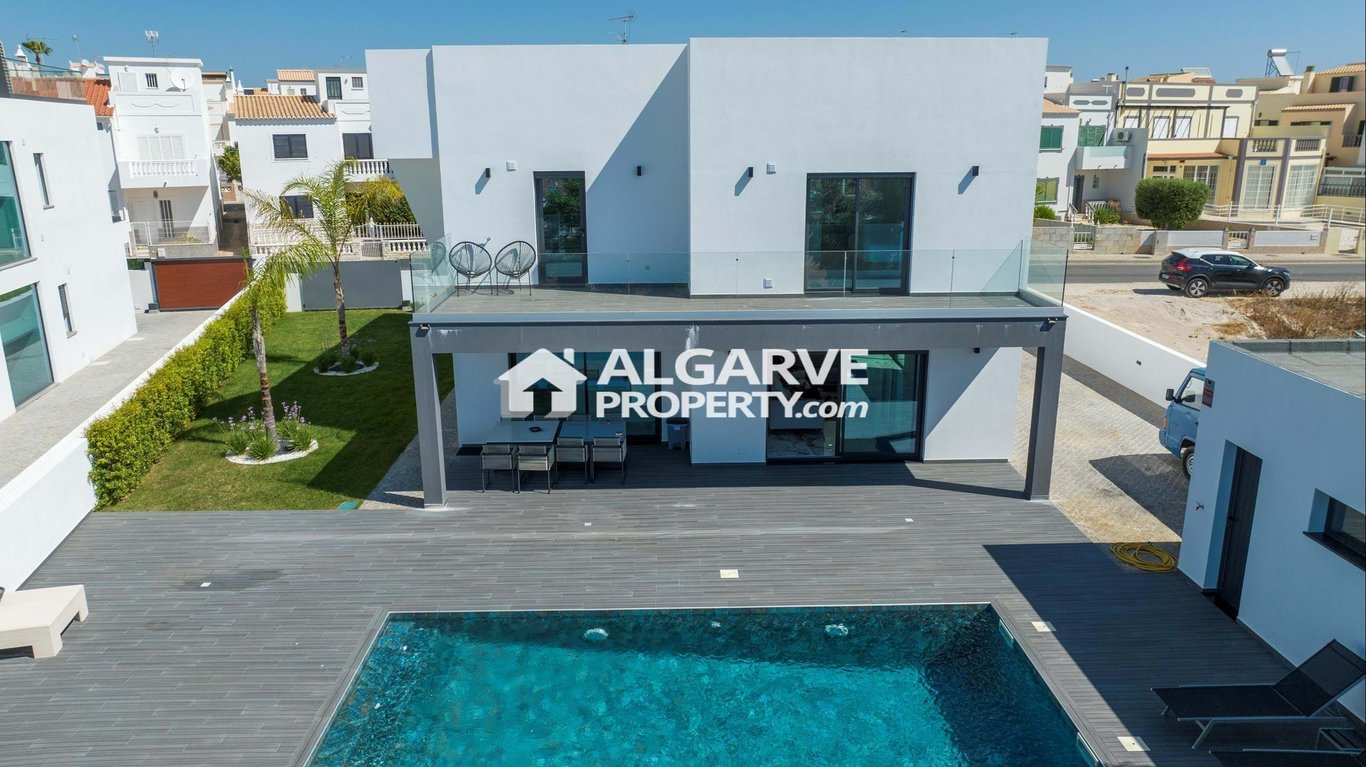 Villa in Murteira - Image 2