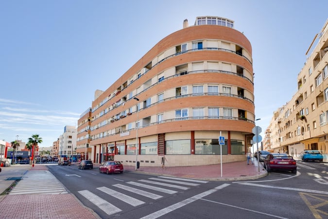 Apartment in Torrevieja - view 1