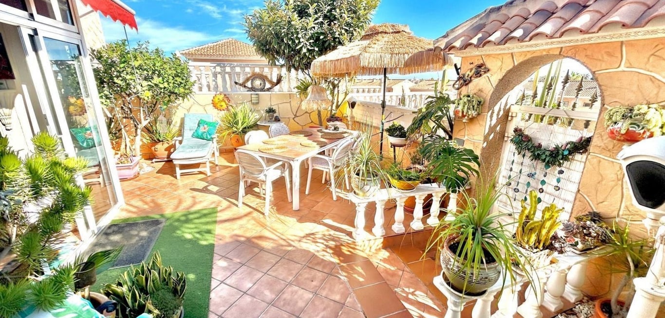 House in Residencia los Altos - Image 3