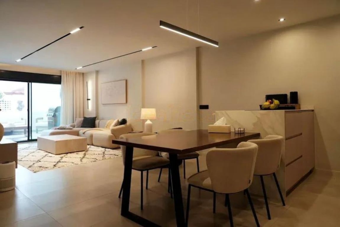 Apartment in Nueva Andalucia - Image 2