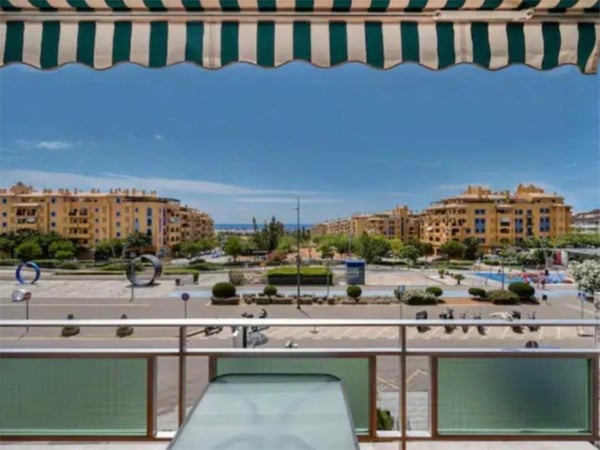 Apartment in San Pedro de Alcantara - view 1