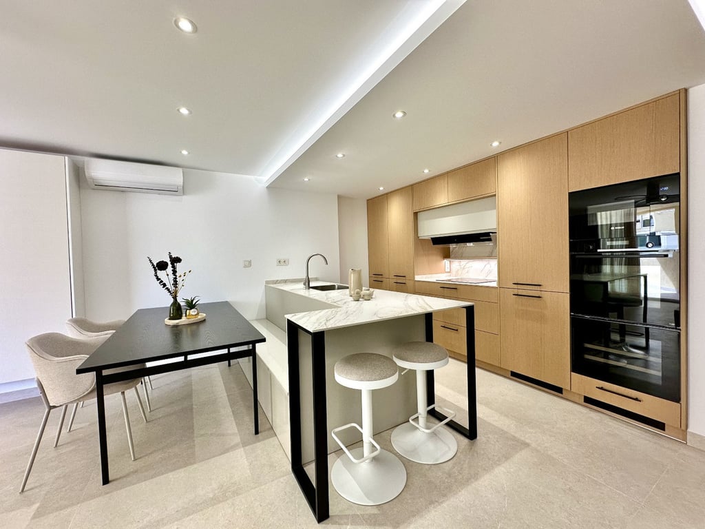 Apartment in Marbella - Image 2