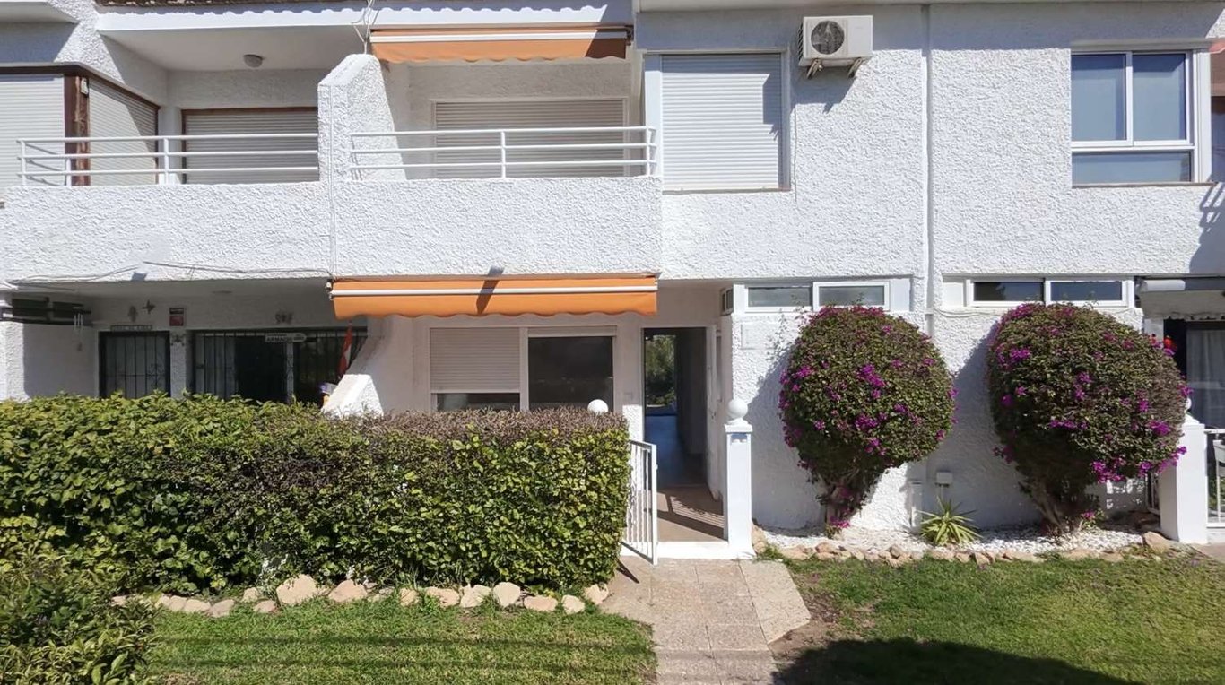 House in Urbanizacion los Balcones - Image 3