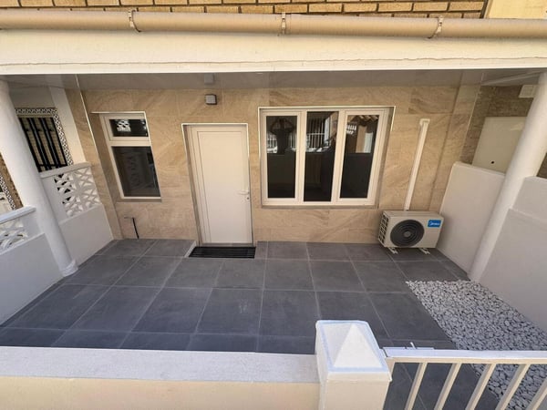 Apartment in Torrelamata - view 1