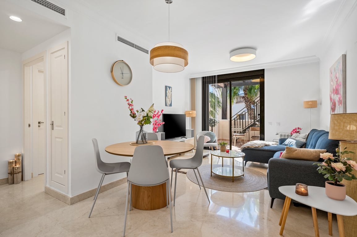 Apartment in Roda - Image 2