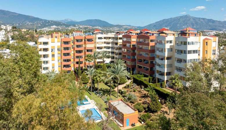 Penthouse in La Atalaya - view 1