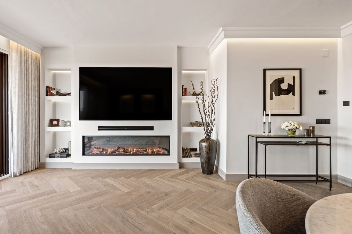 Apartment in Estepona - Image 2