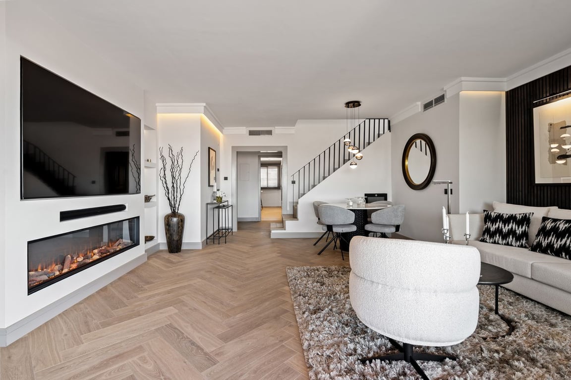 Apartment in Estepona - Image 3