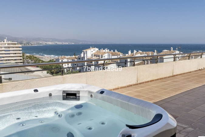 Penthouse in Puerto Banus - view 1