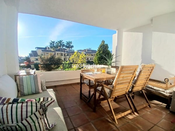 Apartment in Estepona - view 1